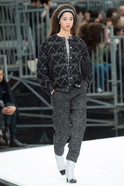 Look 72